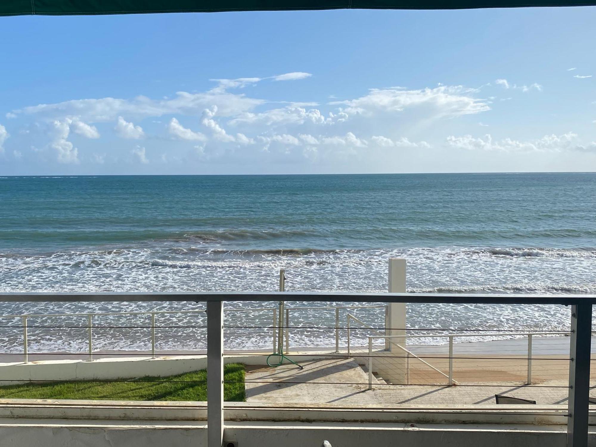 Oceanfront Condo In לוקווילו מראה חיצוני תמונה